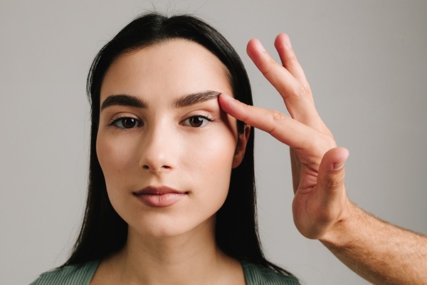 Signs You Could Benefit From An Eyebrow Lift